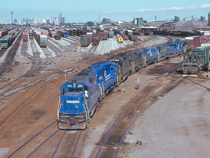 EMD GP40 Departing Detroit Junction Yard-Toledo Stanley