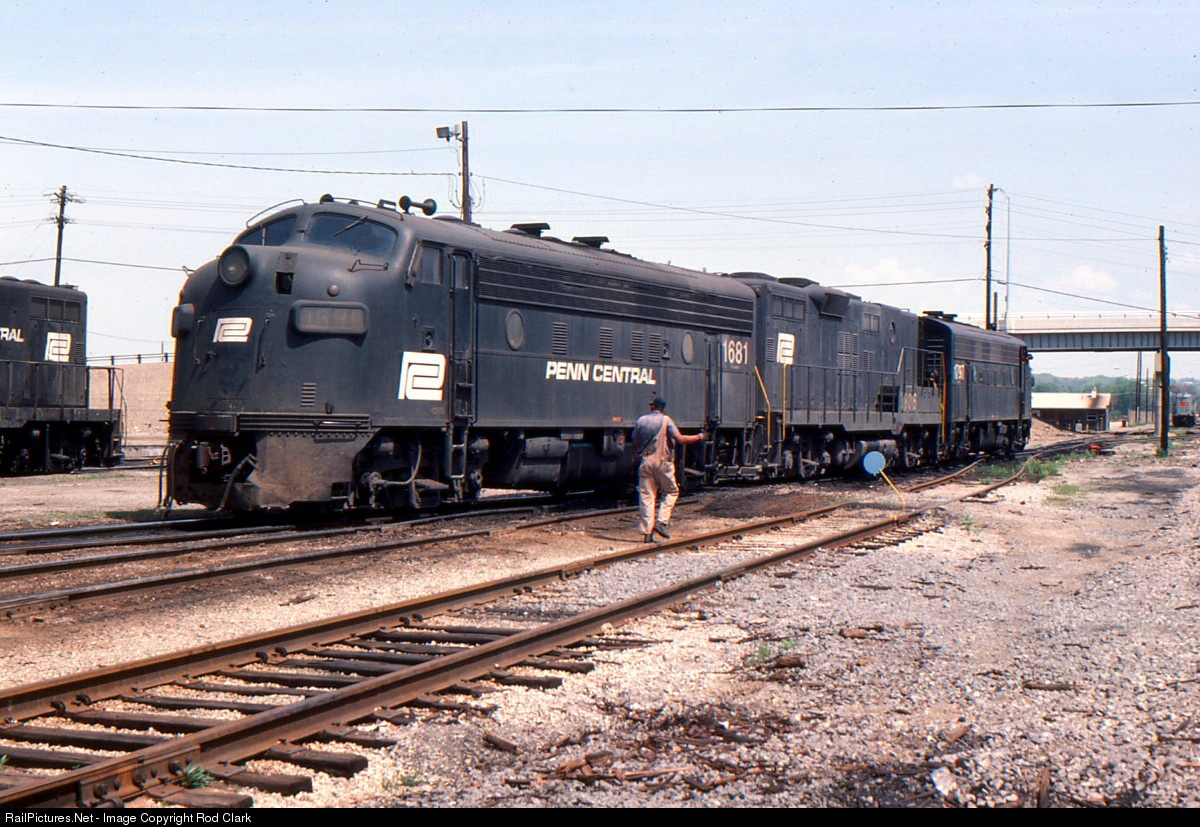 Penn Central 1681 (EMD F7), 3806 (EMD GP9B), 1797 (EMD F7) being readied for service in Sharonville, Ohio on April 24, 1976