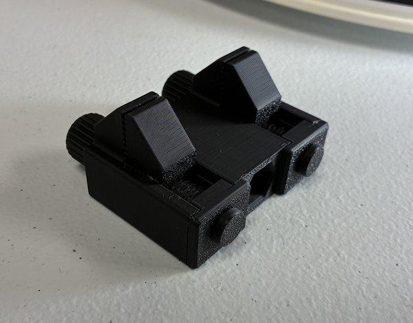 Wire holding jig for soldering